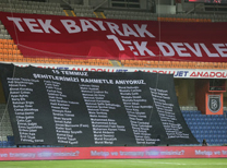UEFA Avrupa Ligi 3. ön eleme turunda Medipol Başakşehir, Hırvatistan'ın Rijeka takımı ile Başakşehir Fatih Terim Stadı'nda karşı karşıya geldi. Stada Fetö Darbe Girişiminde şehit olan vatandaşların isminin yazdığı pankart asıldı. 