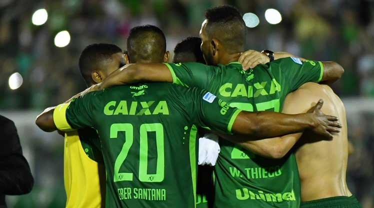 Chapecoense küllerinden doğuyor!
