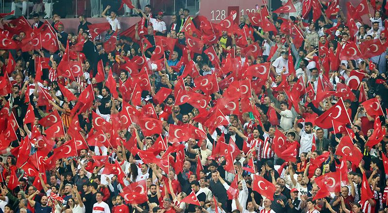 Türkiye - Karadağ maçından kareler