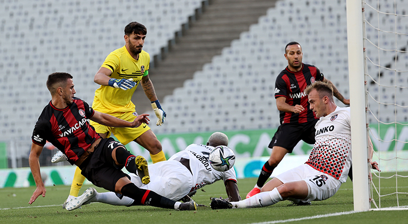 VavaCars Fatih Karagümrük-Gaziantep FK